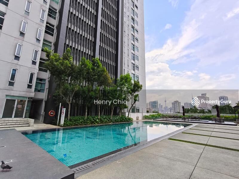 Kondominium untuk Dijual di The Saffron - Henry Chia - Pool - PropertyGuru.com.my
