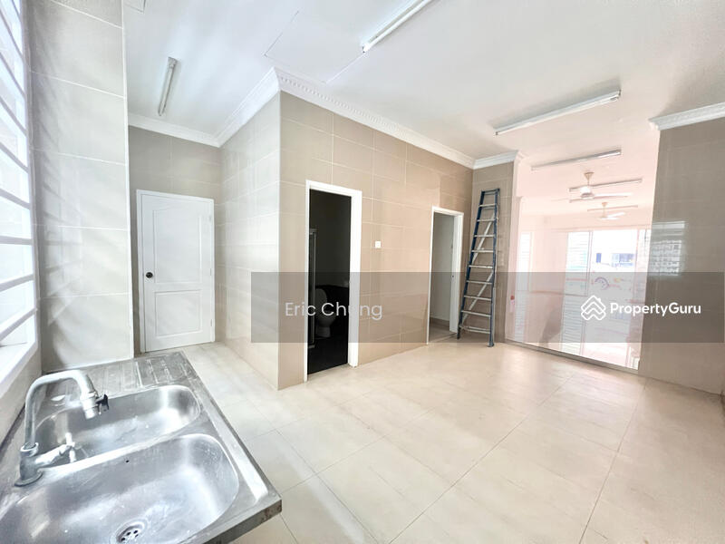 For Sale - 3 Storey Superlink, Anjung Sari, Setia Alam