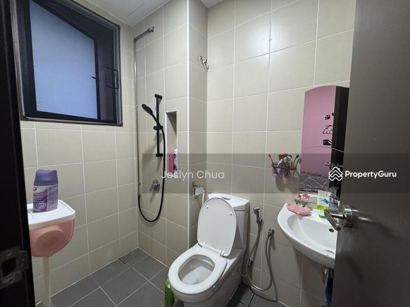 For Rent - Myra Meranti