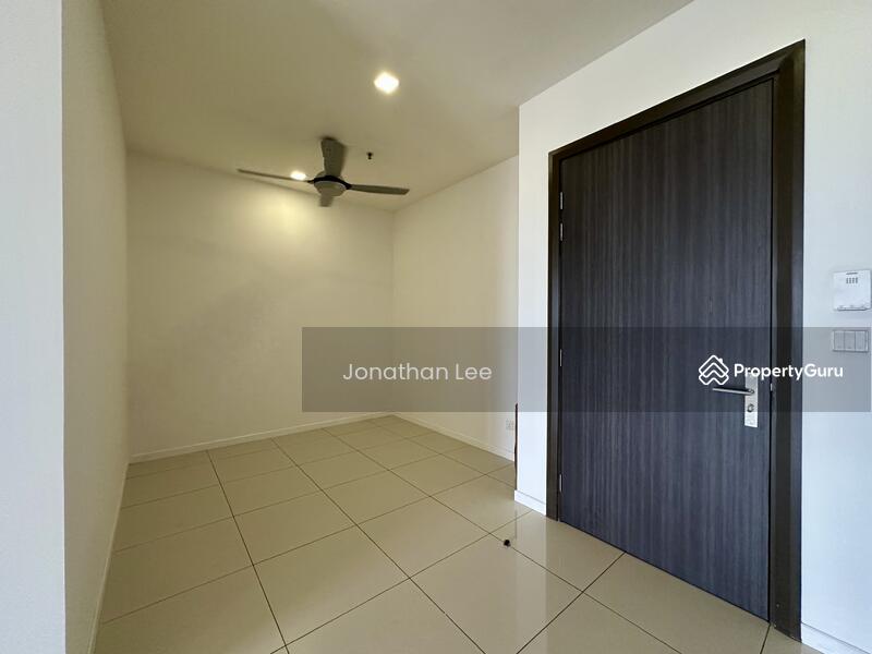 Dining Area / Entrance