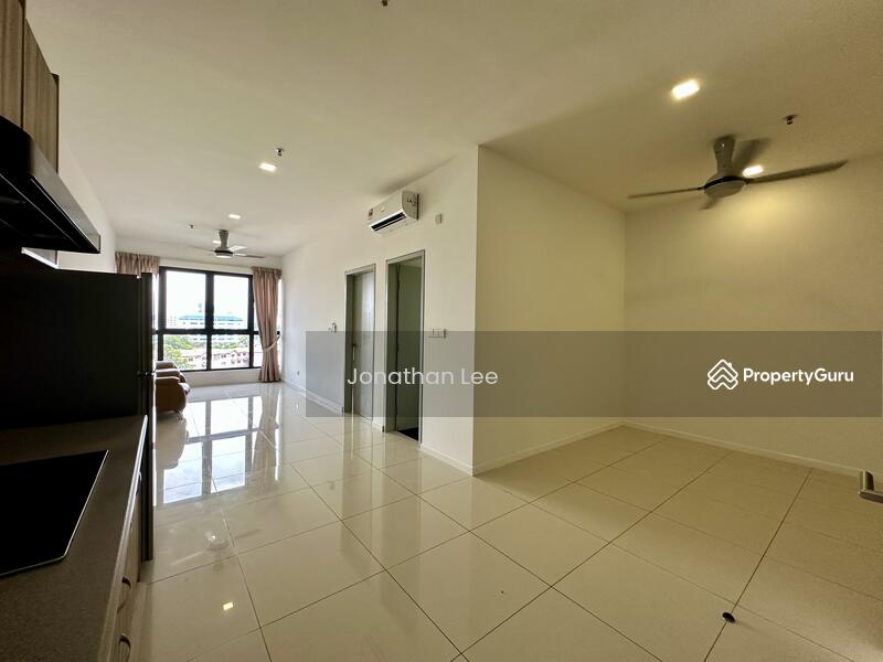 Dining Area / Entrance