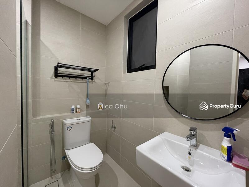 2nd Bathroom