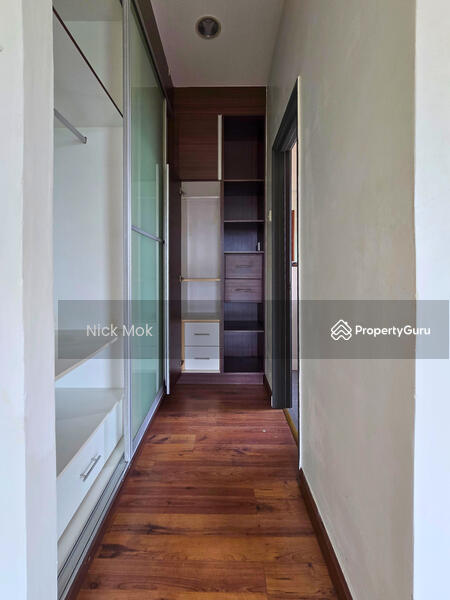 Walk in wardrobe