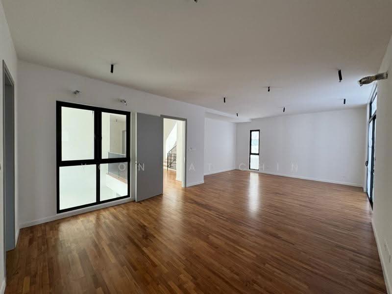 Bungalow House untuk Dijual di Sungai Long (Bandar Sungai Long) - Nick Chin - Bedroom - PropertyGuru.com.my