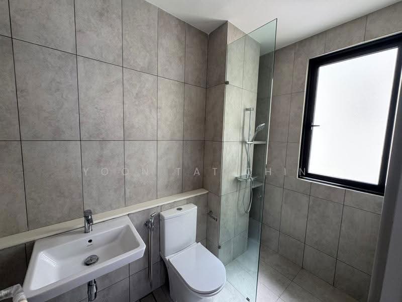 Bungalow House untuk Dijual di Sungai Long (Bandar Sungai Long) - Nick Chin - Bathroom - PropertyGuru.com.my