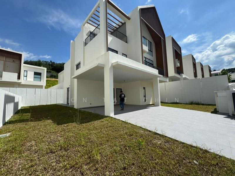 Bungalow House untuk Dijual di Sungai Long (Bandar Sungai Long) - Nick Chin - Exterior - PropertyGuru.com.my