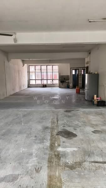 Shop for Rent in Taman Equine (Seri Kembangan) - Wendy Boon - Interior - PropertyGuru.com.my