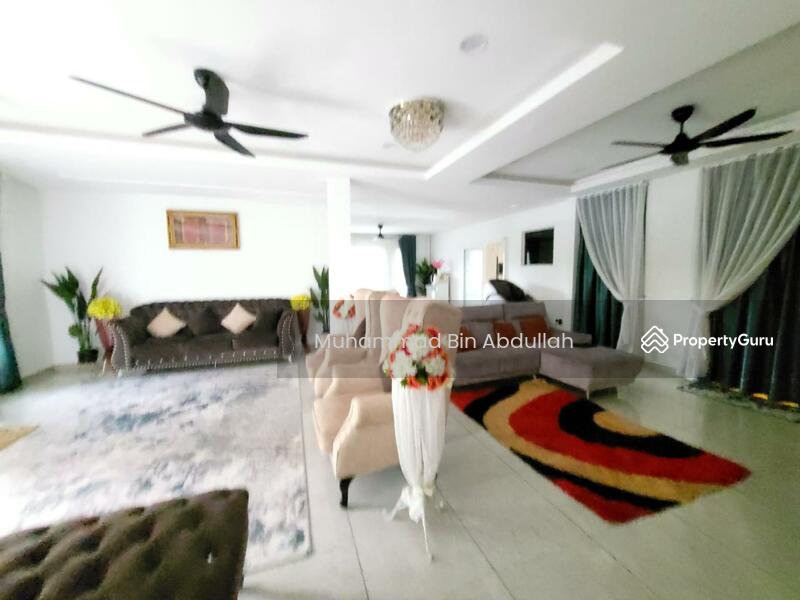 2-storey Terraced House for Sale in Bandar Sri Sendayan (Negeri Sembilan) - Ismi Muhammad - Living Room - PropertyGuru.com.my