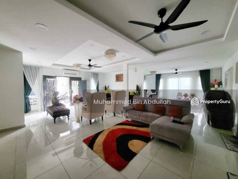 2-storey Terraced House for Sale in Bandar Sri Sendayan (Negeri Sembilan) - Ismi Muhammad - Living Room - PropertyGuru.com.my