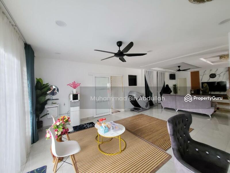 2-storey Terraced House for Sale in Bandar Sri Sendayan (Negeri Sembilan) - Ismi Muhammad - Living Room - PropertyGuru.com.my
