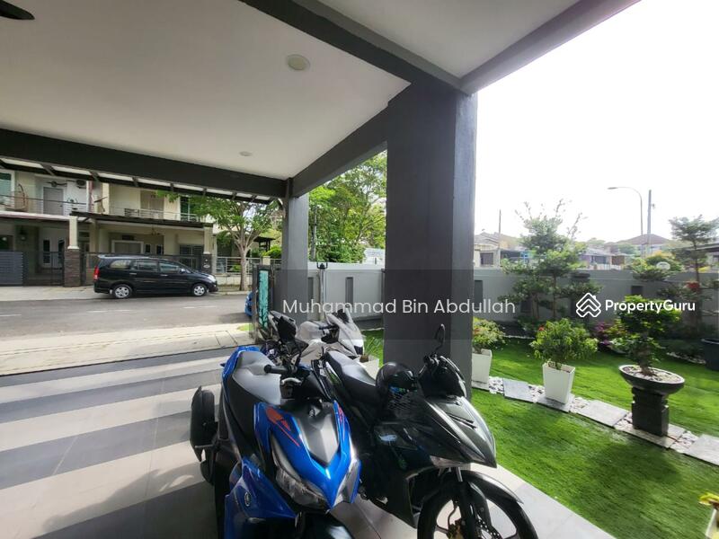 2-storey Terraced House for Sale in Bandar Sri Sendayan (Negeri Sembilan) - Ismi Muhammad - Car Park - PropertyGuru.com.my