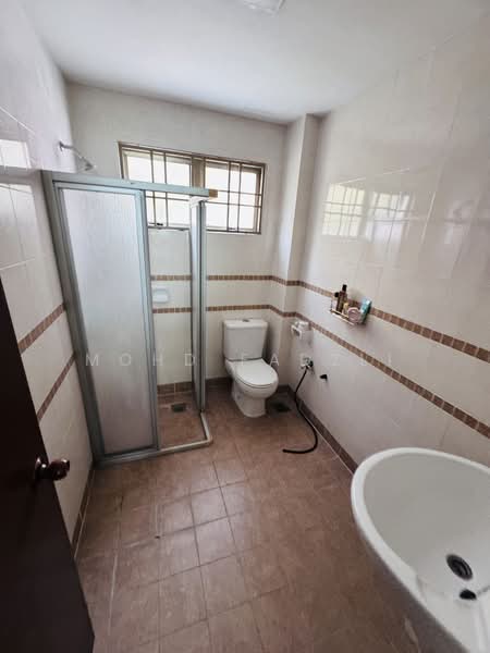 Bungalow for Sale in Ampang (Selangor) - Mohd Fadzli - Bathroom - PropertyGuru.com.my