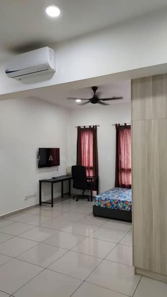 Servis Apartment untuk Dijual di Cube @ One South - Janet Au - Bedroom - PropertyGuru.com.my