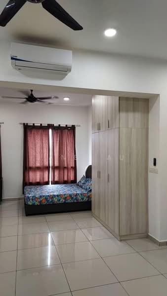 Servis Apartment untuk Dijual di Cube @ One South - Janet Au - Bedroom - PropertyGuru.com.my