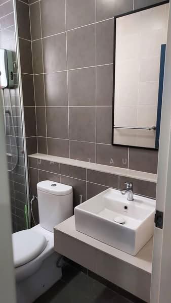 Servis Apartment untuk Dijual di Cube @ One South - Janet Au - Bathroom - PropertyGuru.com.my