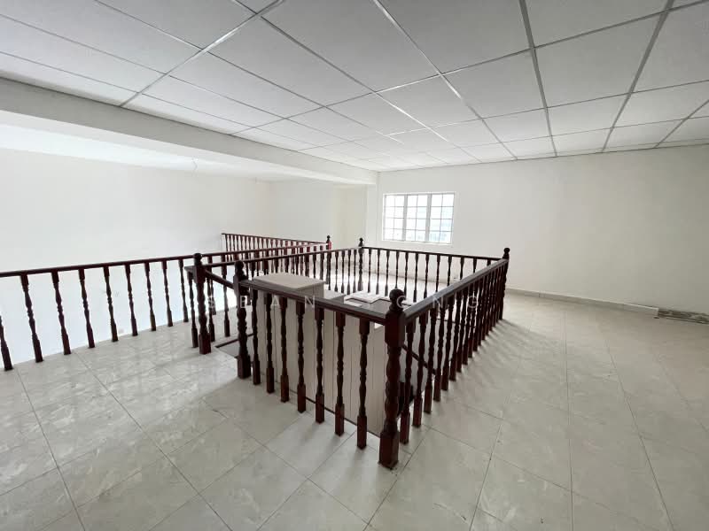 Condominium for Sale at Casa Mila - Sean Yong - Stairs - PropertyGuru.com.my