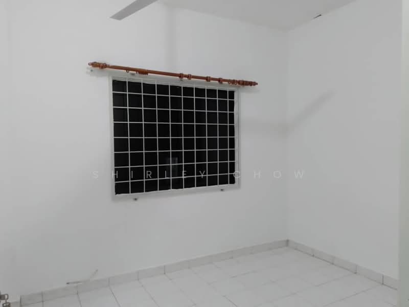 Apartment for Sale at Taman Penampang Apartment - shirley Chow - Bedroom - PropertyGuru.com.my