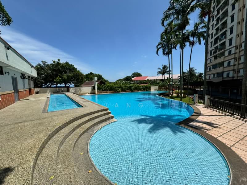 Kondominium untuk Dijual di Siantan Puri (8th Avenue) - Chin Siang Fong - Pool - PropertyGuru.com.my