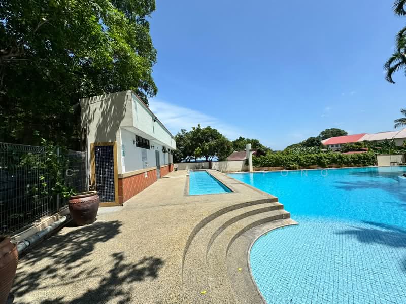 Kondominium untuk Dijual di Siantan Puri (8th Avenue) - Chin Siang Fong - Pool - PropertyGuru.com.my