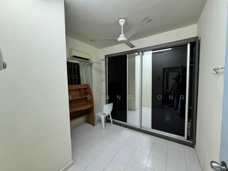 Kondominium untuk Dijual di Siantan Puri (8th Avenue) - Chin Siang Fong - Bedroom - PropertyGuru.com.my