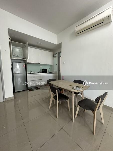 Kitchen & Dining Area