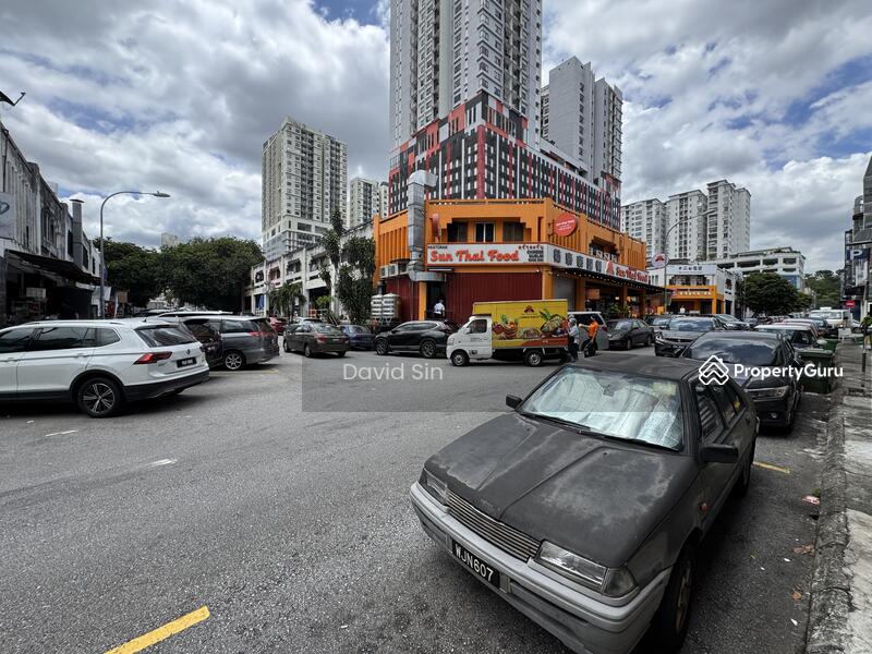 For Rent - Bandar Menjalara