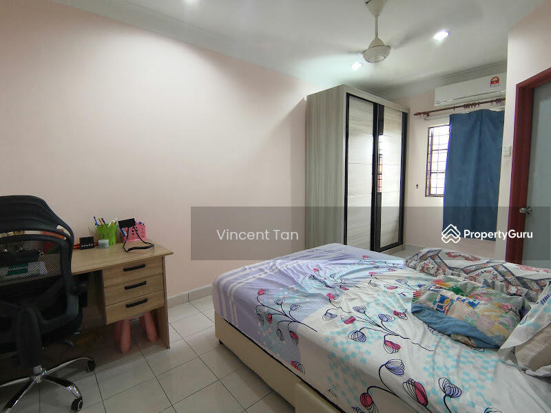 2-storey Terraced House for Sale in Ukay Bistari (Ulu Kelang) - Vincent Tan - Bedroom - PropertyGuru.com.my
