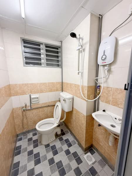 Condominium for Rent at Pelangi Damansara - Yee Fang - Bathroom - PropertyGuru.com.my