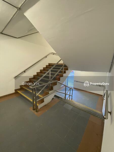 Factory for Rent in Sungai Way Free Indsutrial Zone (Petaling Jaya) - Chan Y.H. - Stairs - PropertyGuru.com.my