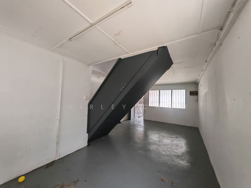 Rumah Teres 2 Tingkat untuk Dijual di Kota Kinabalu (Sabah) - shirley Chow - Stairs - PropertyGuru.com.my