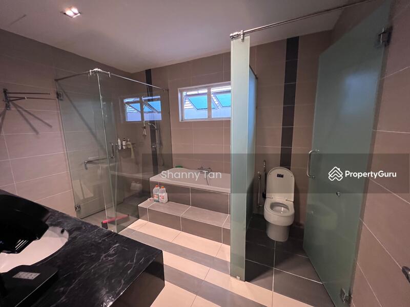 Bungalow for Sale in Taman Bukit Suria (Cheras) - Shanny Tan - Bathroom - PropertyGuru.com.my