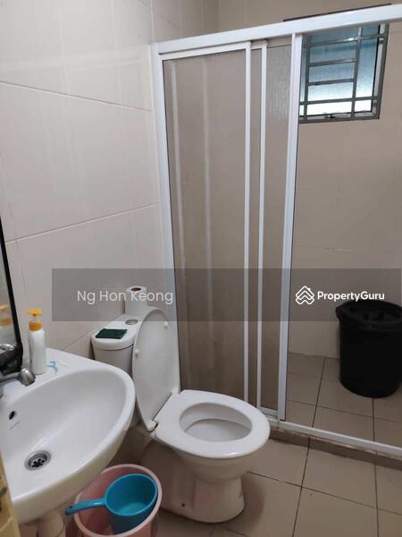 Servis Apartment untuk Dijual di OUG Parklane Phase 2 - Ng Hon Keong - Bathroom - PropertyGuru.com.my