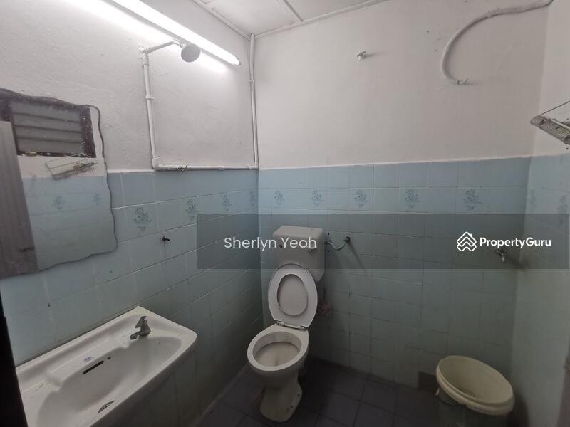 Untuk Disewa - Slim River
