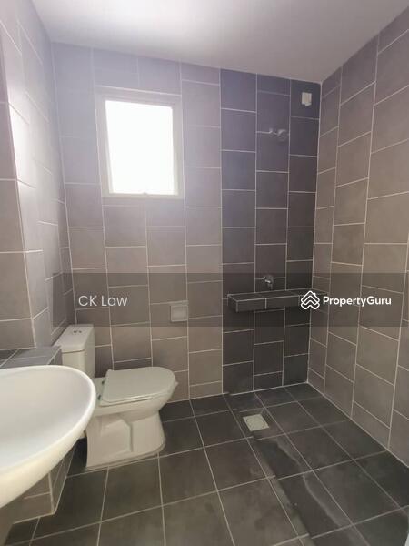 Rumah Teres 2-Tingkat untuk Dijual di Setia Ecohill (Semenyih) - CK Law - Bathroom - PropertyGuru.com.my