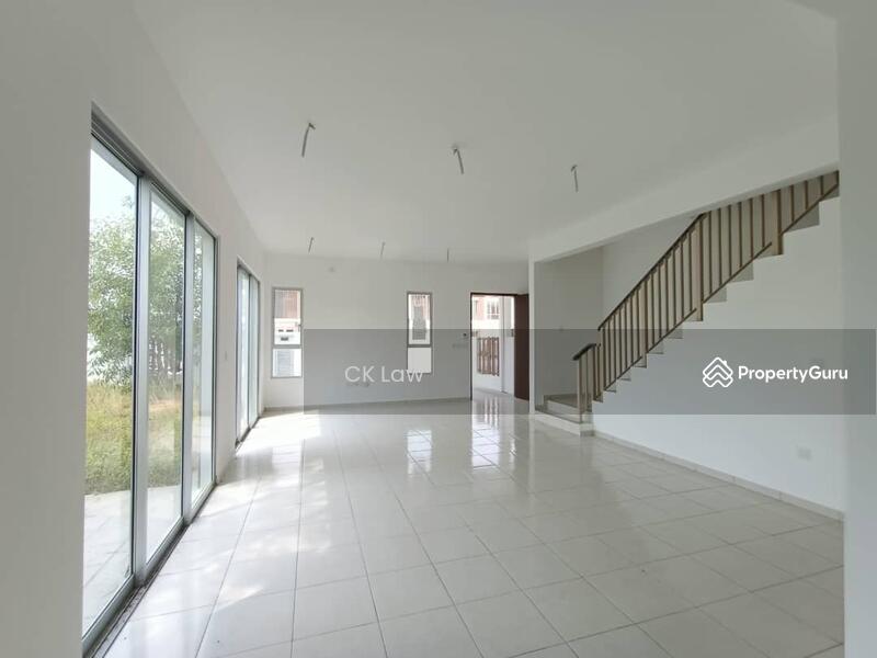 Rumah Teres 2-Tingkat untuk Dijual di Setia Ecohill (Semenyih) - CK Law - Living Room - PropertyGuru.com.my