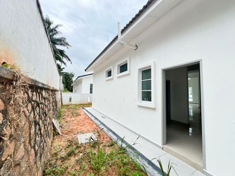Rumah Berkembar untuk Dijual di Kluang (Johor) - May Tan - PropertyGuru.com.my