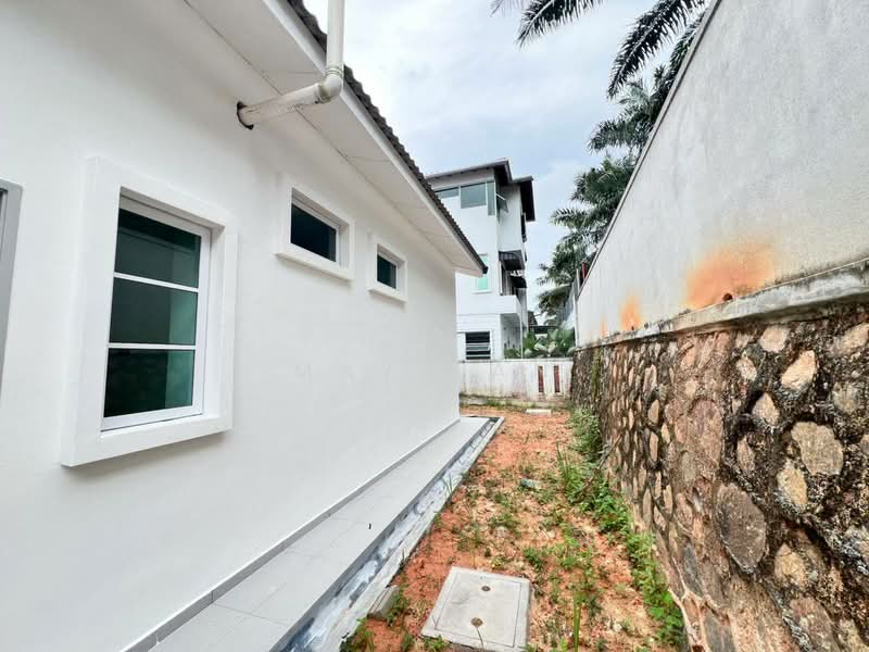 Rumah Berkembar untuk Dijual di Kluang (Johor) - May Tan - PropertyGuru.com.my