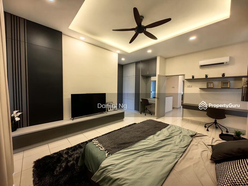 Rumah Teres untuk Dijual di Hulu Langat (Selangor) - Daniel Ng - Master Bedroom - PropertyGuru.com.my