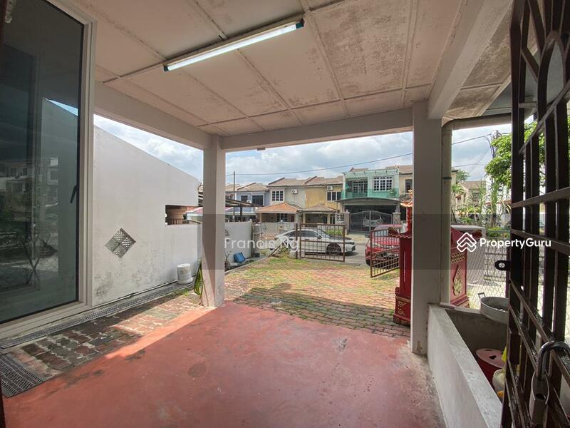 2-storey Terraced House for Sale in Saujana Puchong (Puchong) - Francis Ng - Exterior - PropertyGuru.com.my
