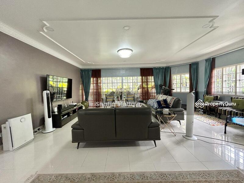 Ukay Heights Bungalow untuk Untuk Dijual - RM 2,600,000, Mac 2026 - Living Room - PropertyGuru.com.my