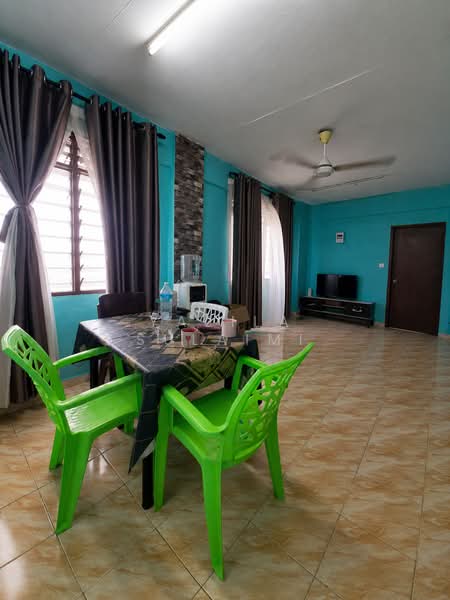 Flat for Sale at Puchong Permai - Yazila Sulaimi - Living Room - PropertyGuru.com.my