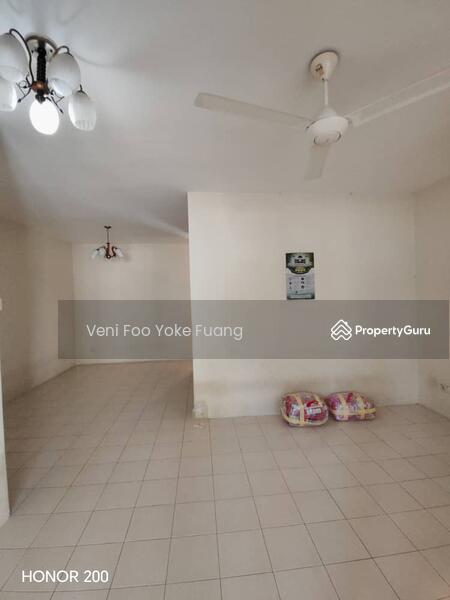 Rumah Teres 2-Tingkat untuk Dijual di Setia Impian (Setia Alam) - Veni Foo Yoke Fuang - Living Room - PropertyGuru.com.my