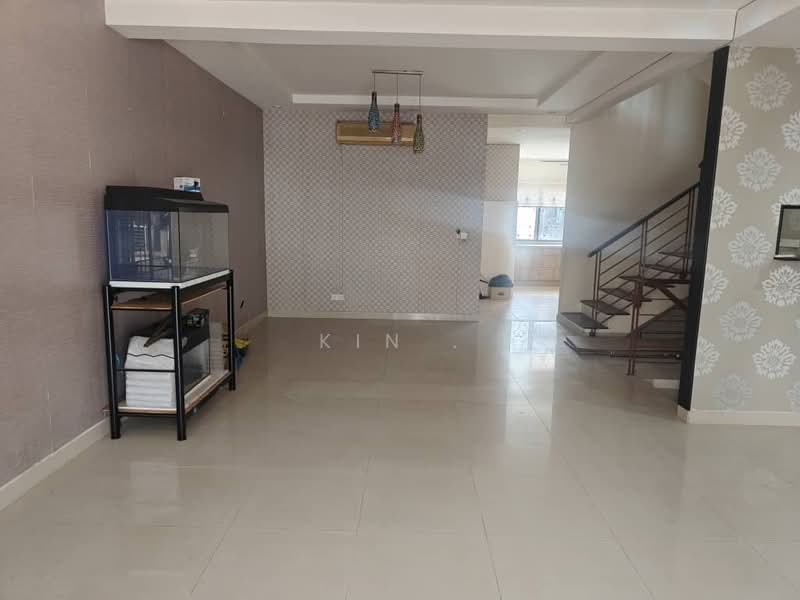 2.5-storey Terraced House for Sale in Ampang (Selangor) - Kin . - Living Room - PropertyGuru.com.my