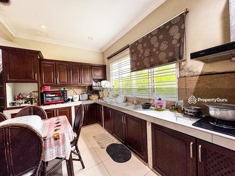 Rumah Banglo untuk Dijual di Taman Puncak Perdana (Shah Alam) - Amzar Faiz - Kitchen - PropertyGuru.com.my