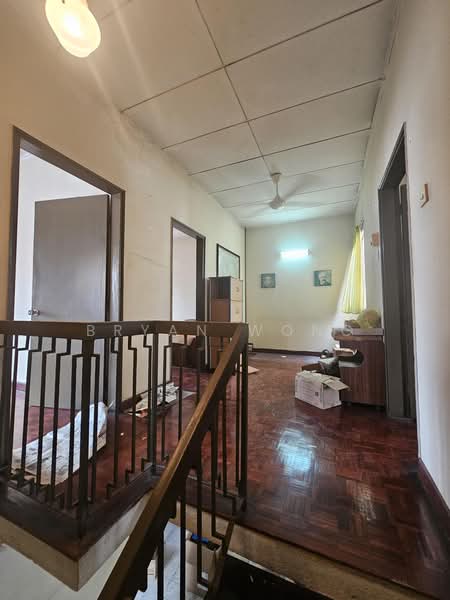 2-storey Terraced House for Sale in Damansara Jaya (Petaling Jaya) - Bryan Wong - Hallway - PropertyGuru.com.my