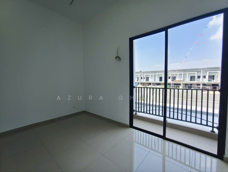 Taman Simpang Empat untuk Untuk Dijual - RM 583,000, Feb 2026 - Balcony - PropertyGuru.com.my