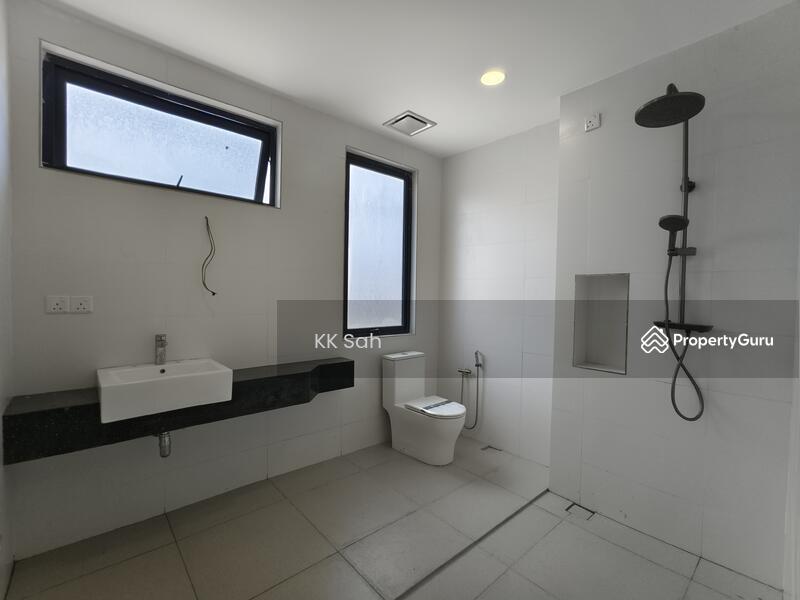 For Sale - (FULLY EXTENSION) 2 STOREY SEMI-D @ GREENVILLE, SEMENYIH