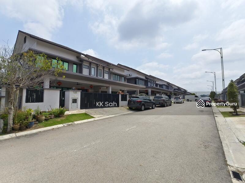 For Sale - (FULLY EXTENSION) 2 STOREY SEMI-D @ GREENVILLE, SEMENYIH