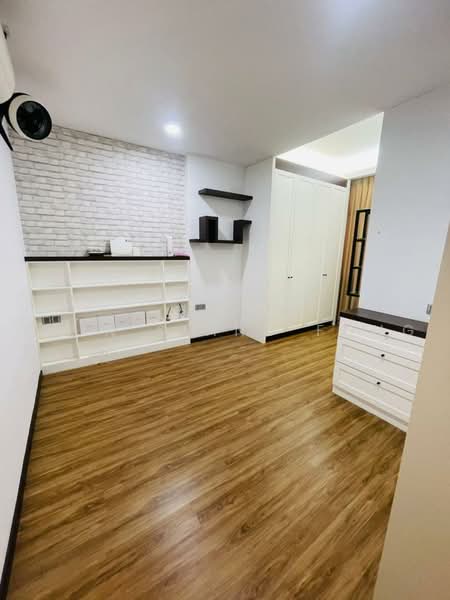 Rumah Berkembar untuk Dijual di Bukit Beruang (Bukit Baru) - Chin Siang Fong - Study - PropertyGuru.com.my