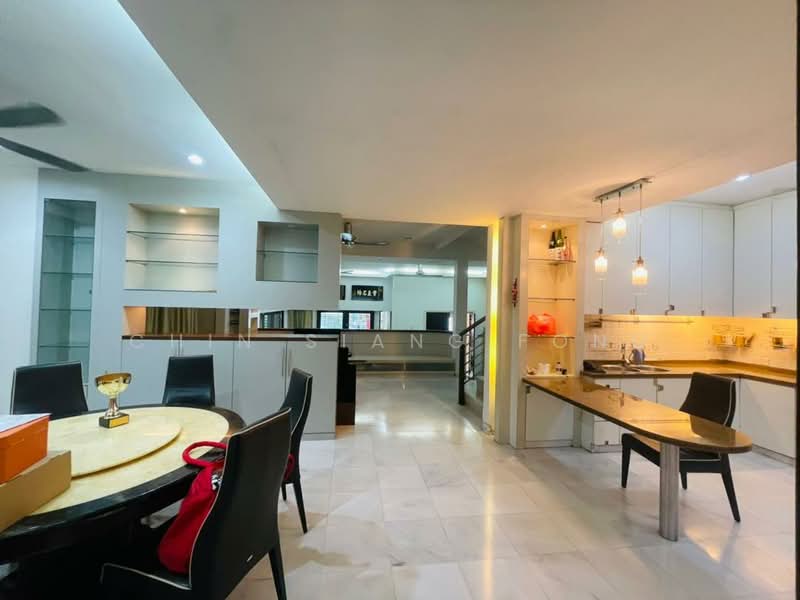 Rumah Berkembar untuk Dijual di Bukit Beruang (Bukit Baru) - Chin Siang Fong - Dining Room - PropertyGuru.com.my